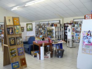 emmaus-prahecq-lavoisier-salle-de-vente-livre